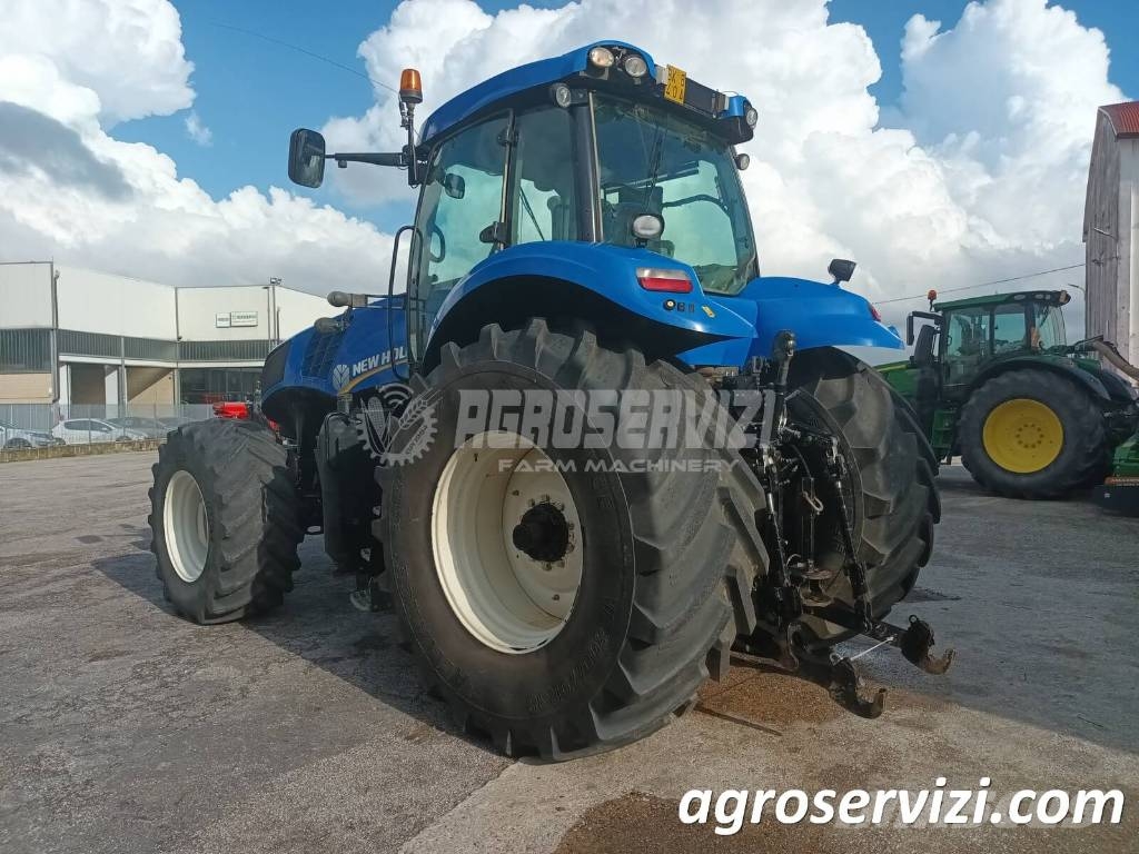 New Holland T 8.360 Traktory