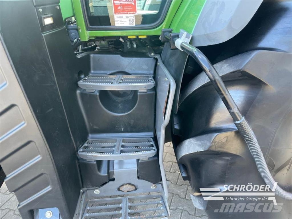 Fendt 724 VARIO S4 PROFI PLUS Tractors