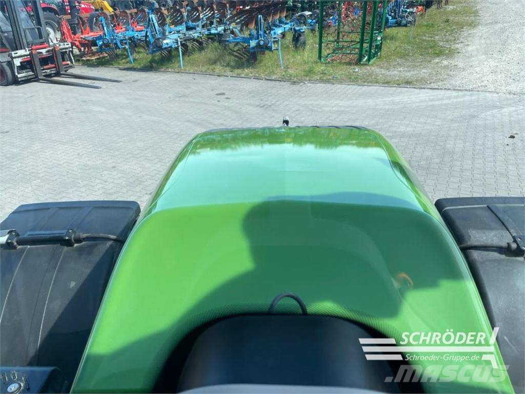 Fendt 724 VARIO S4 PROFI PLUS Tractors