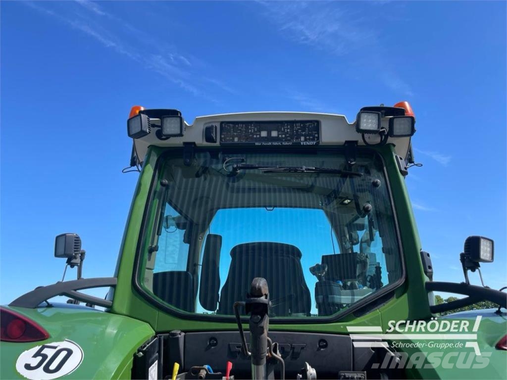 Fendt 724 VARIO S4 PROFI PLUS Tractors