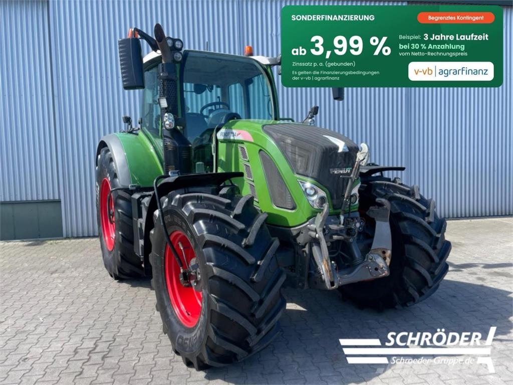 Fendt 724 VARIO S4 PROFI PLUS Tractores