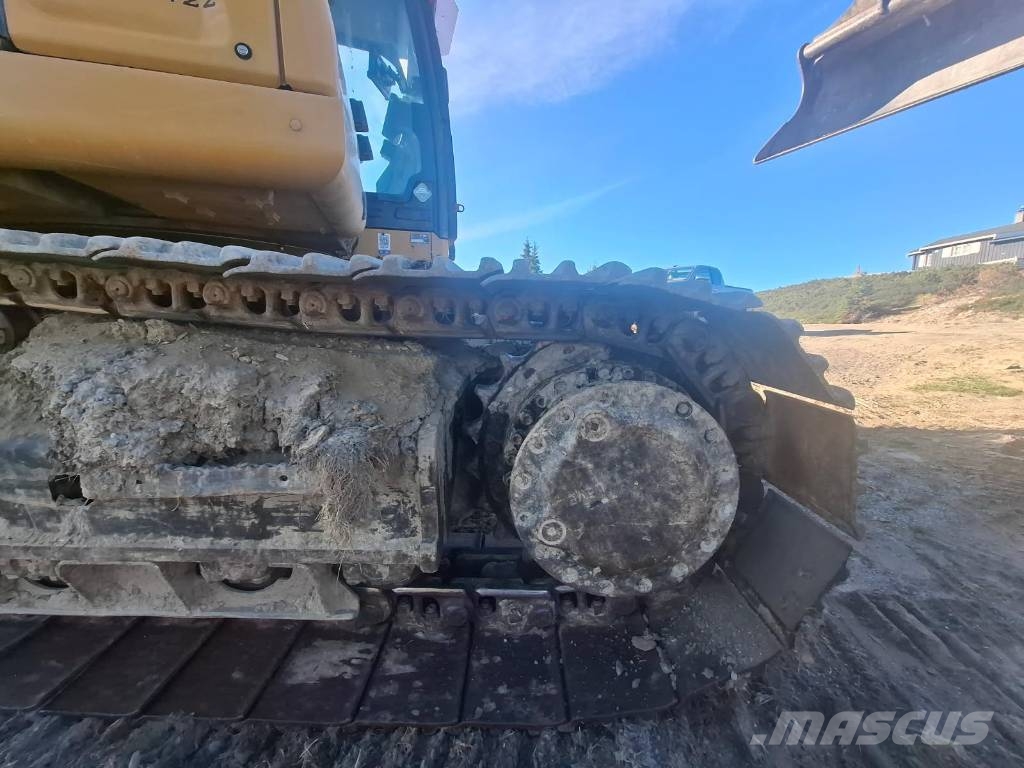 CAT 323 Excavadoras sobre orugas