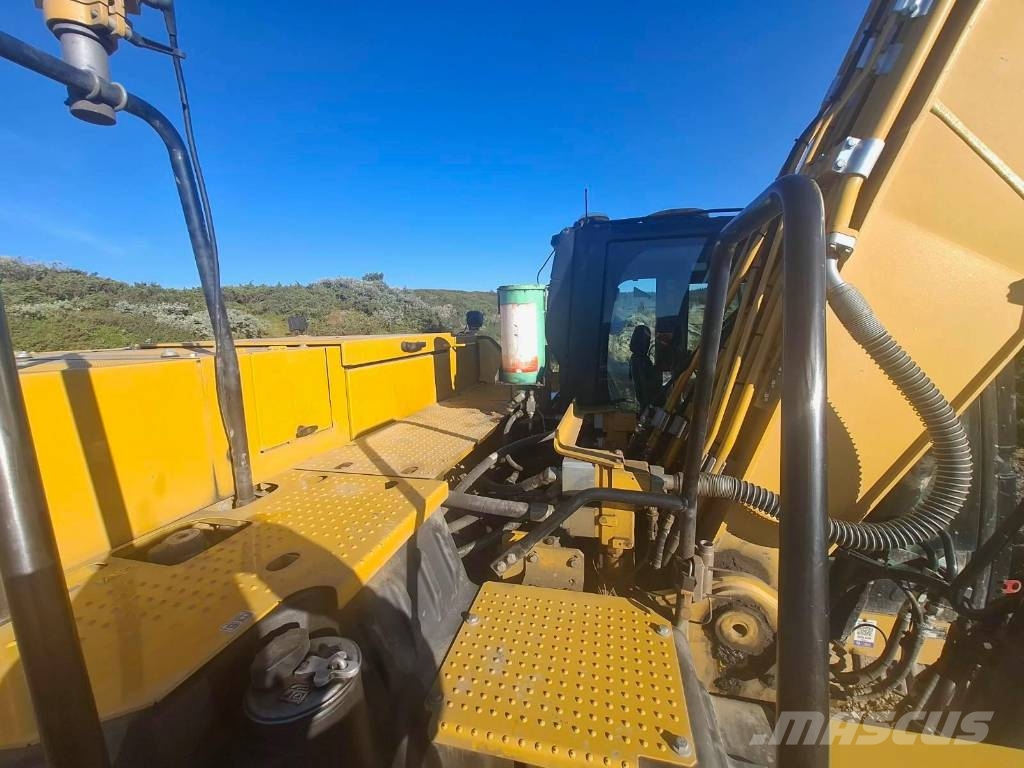 CAT 323 Excavadoras sobre orugas
