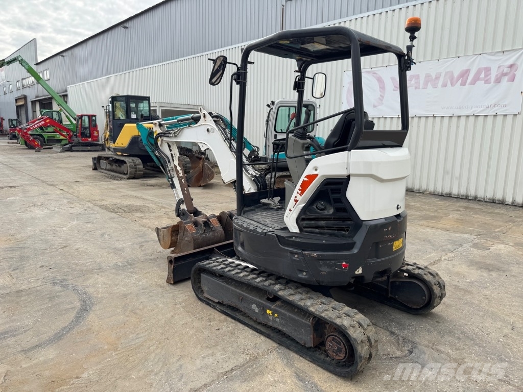 Bobcat E26 *RESERVED/RESERVEE حفارات صغيرة أقل من 7 طن (حفارات صغيرة)