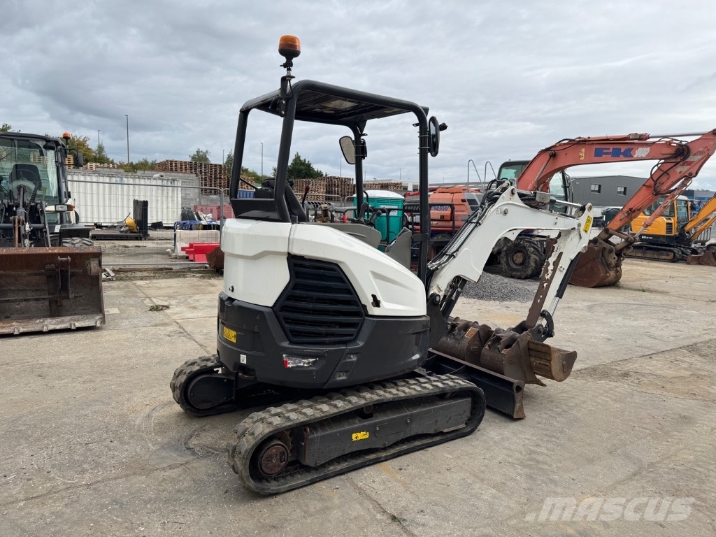 Bobcat E26 *RESERVED/RESERVEE حفارات صغيرة أقل من 7 طن (حفارات صغيرة)