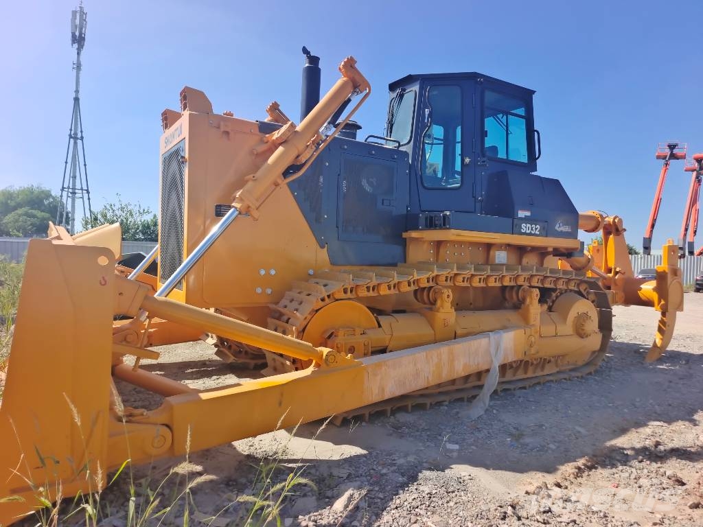 Shantui SD 32    the largest‑scale supplier Buldožerji goseničarji