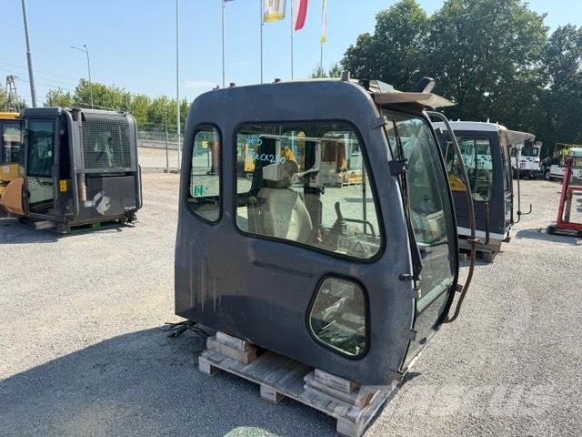 CASE CX 230 USED CAB كابينة والداخلية