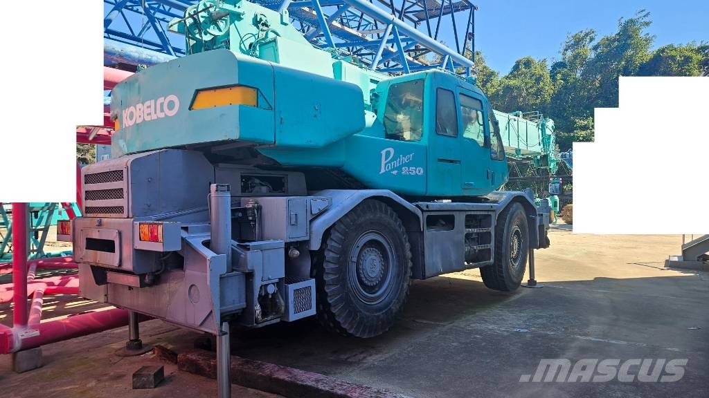 Kobelco RK 250-3 Røff terreng kraner