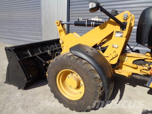 CAT 908M Φορτωτές με λάστιχα (Τροχοφόροι)