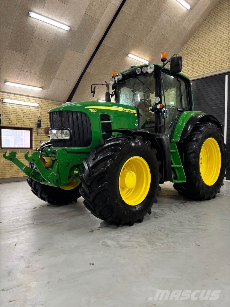 John Deere 7530 Premium Traktorok