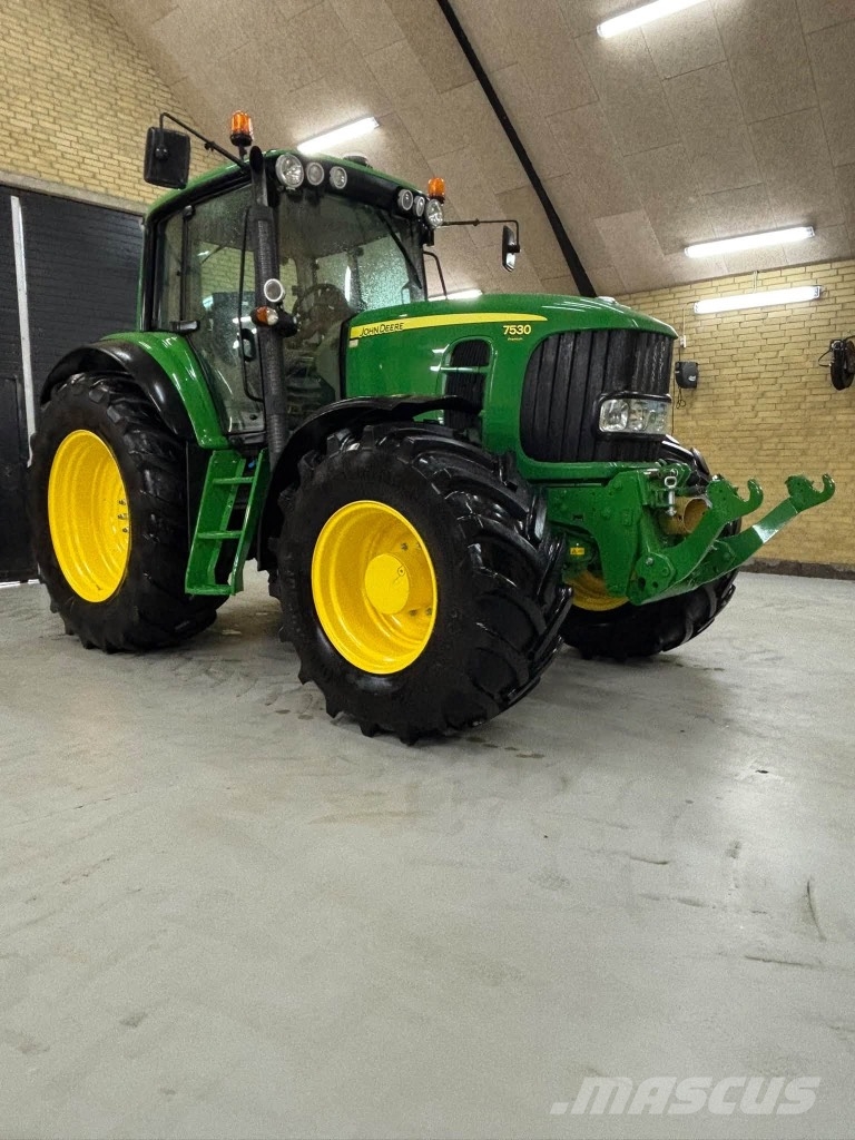 John Deere 7530 Premium Traktorok