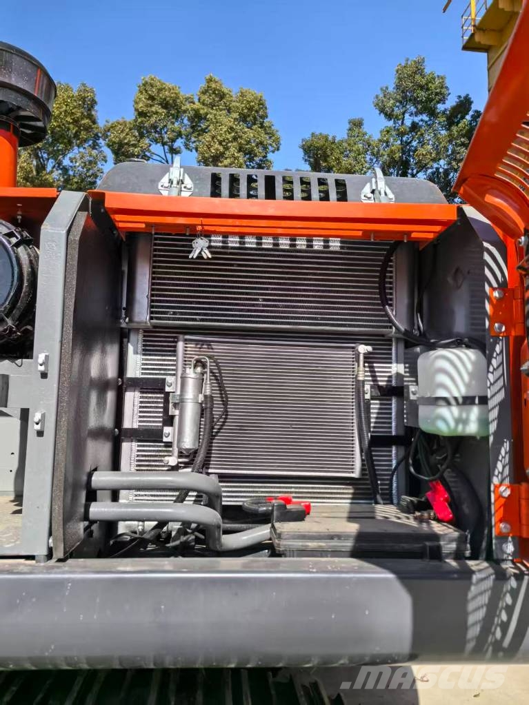 Hitachi ZX 200-3 G, 2023, Fengxian District, 上海, China - Used
