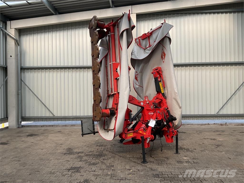 Kuhn GMD 8730-FF Maaikneuzers