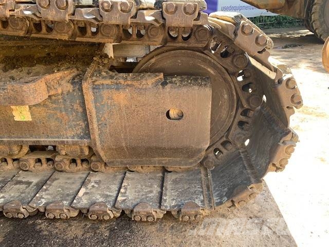Komatsu PC210LC-11 Escavatori cingolati
