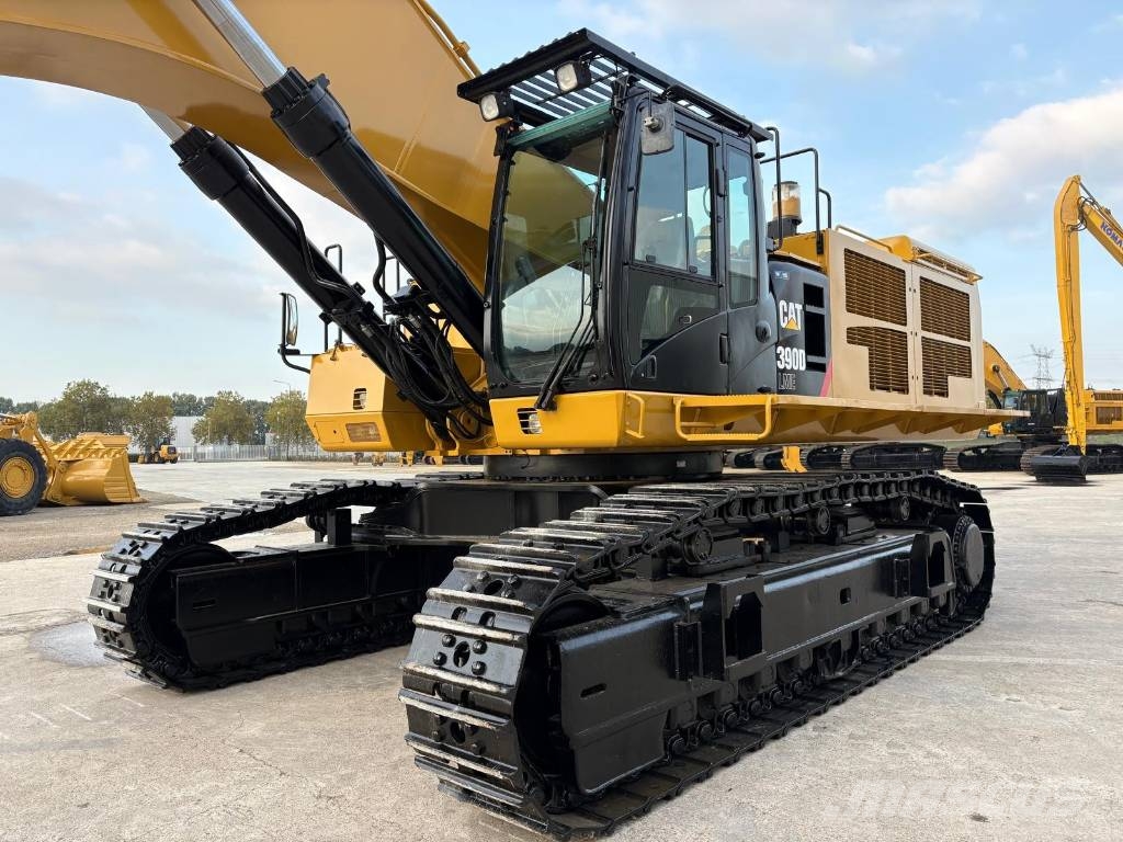 CAT 390 D L ME Bagri goseničarji