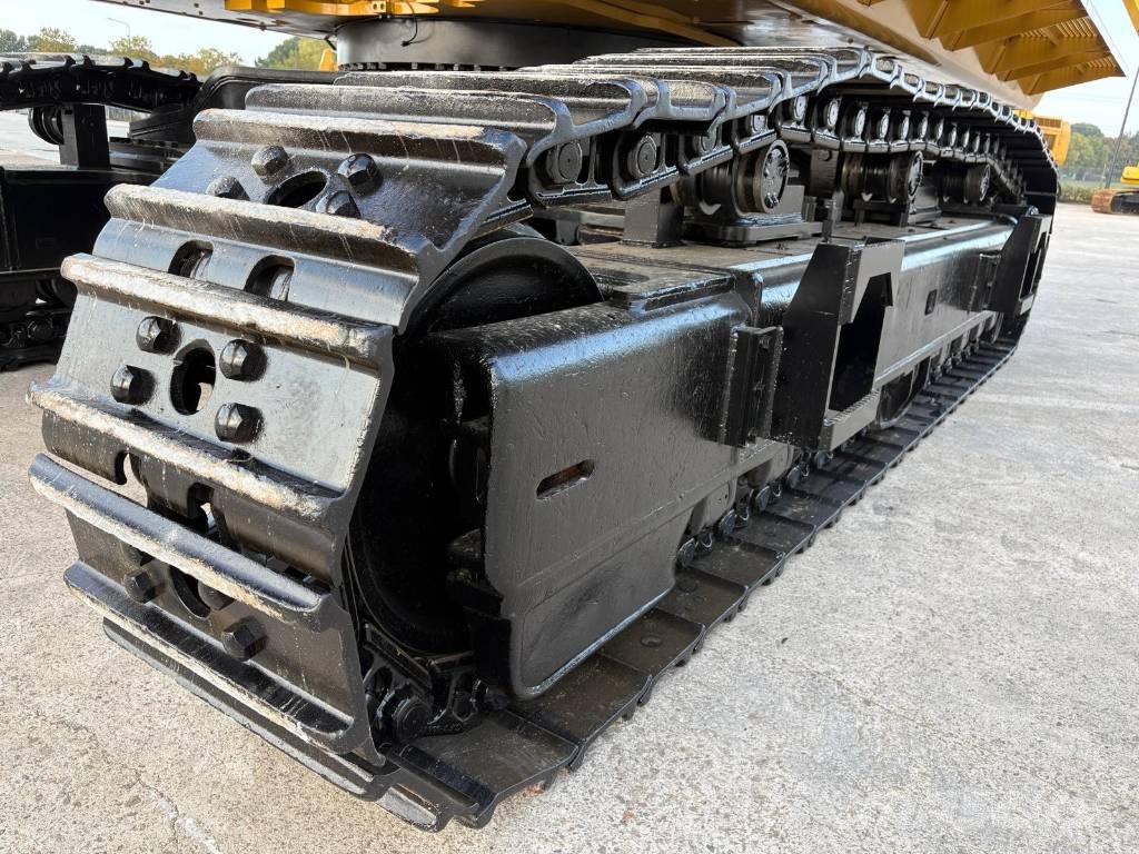 CAT 390 D L ME Bagri goseničarji