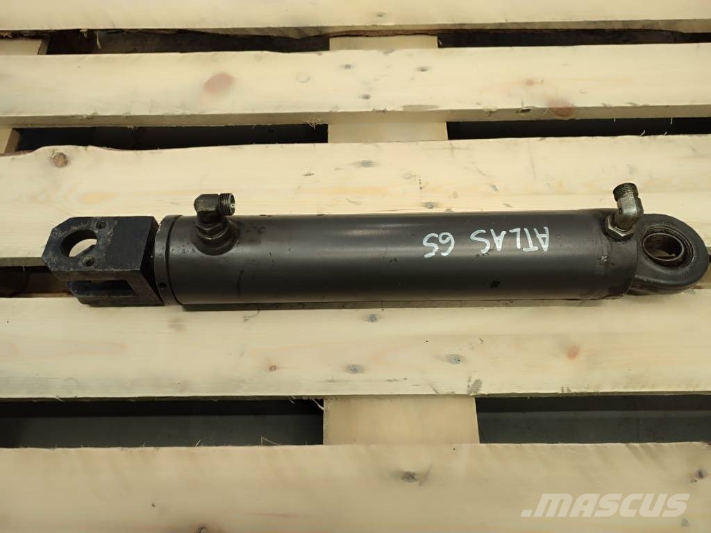 Atlas AR65 hydraulic steering assist cylinder هيدروليات