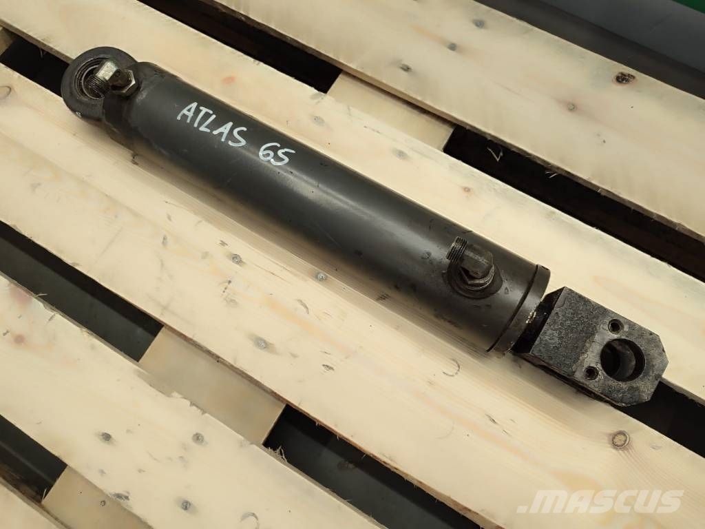 Atlas AR65 hydraulic steering assist cylinder هيدروليات