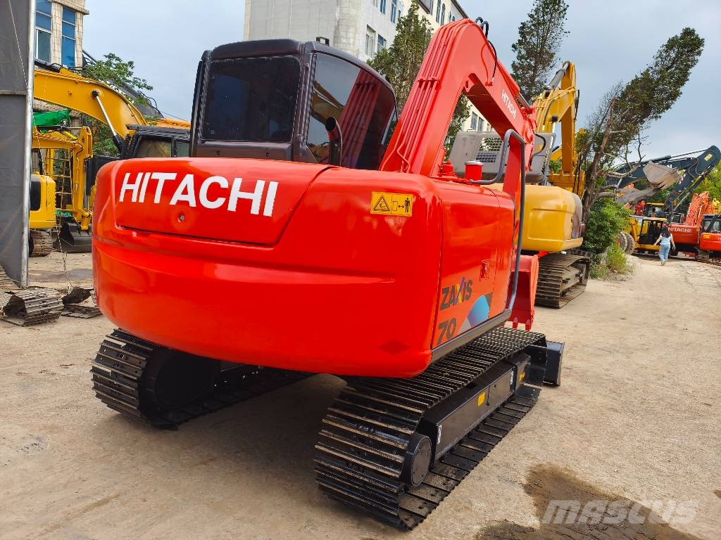 Hitachi ZX 70 Mini bagri <7t