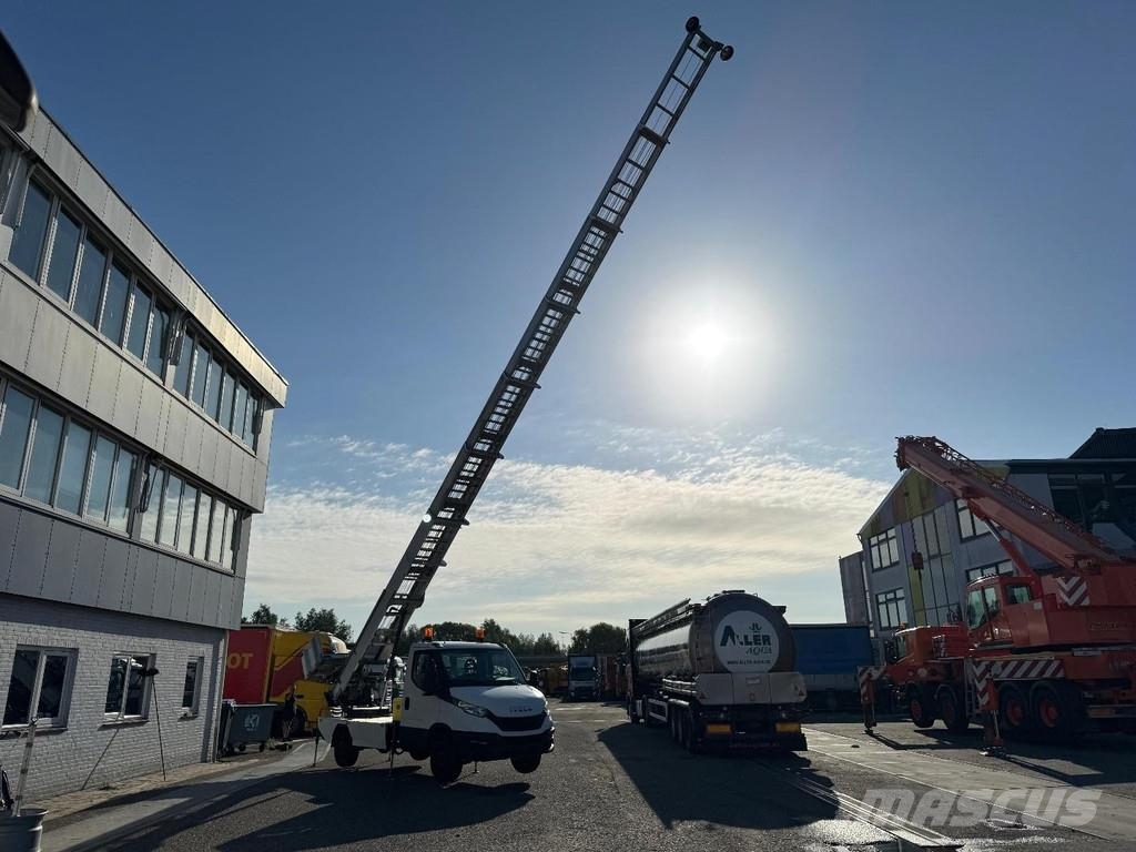 Iveco Daily 35-120 EURO 6 + Lift 30m BÖCKER - 400kg Plataformas sobre camión