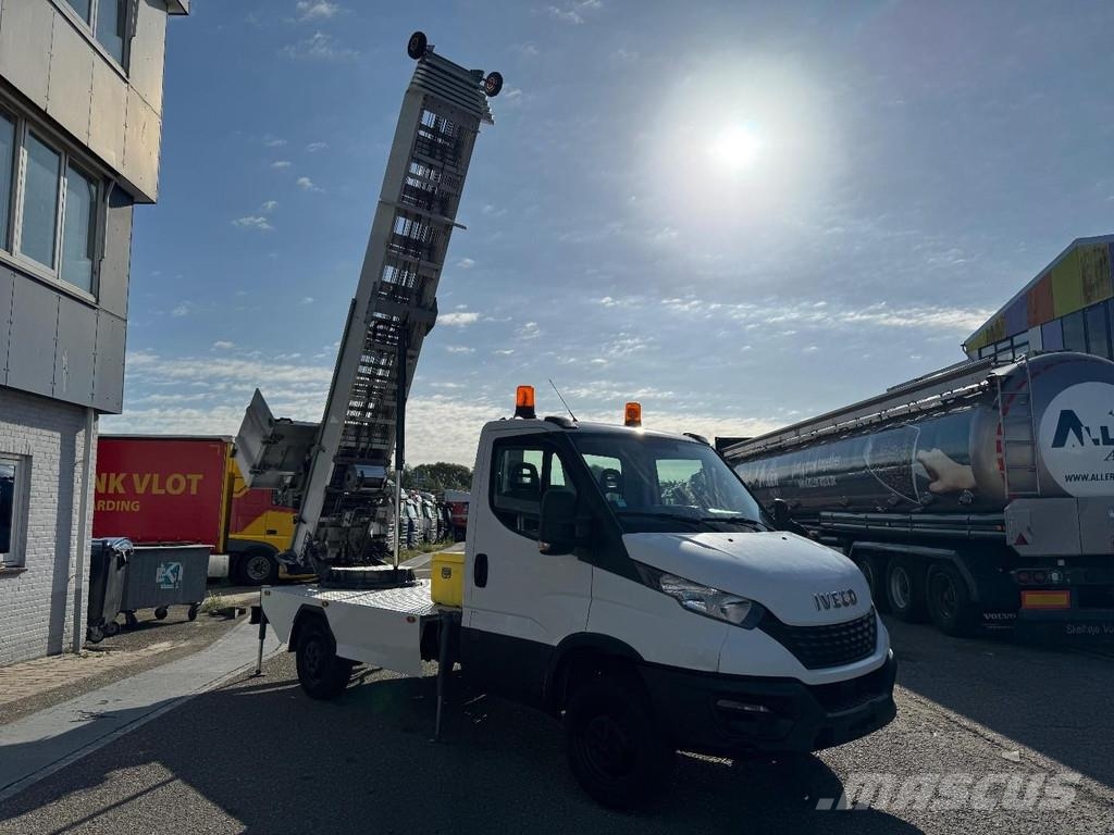 Iveco Daily 35-120 EURO 6 + Lift 30m BÖCKER - 400kg Plataformas sobre camión