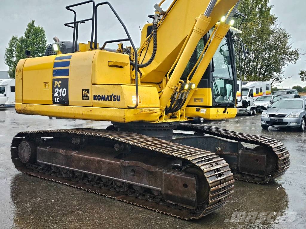 Komatsu PC 210 LC-10 Beltegraver