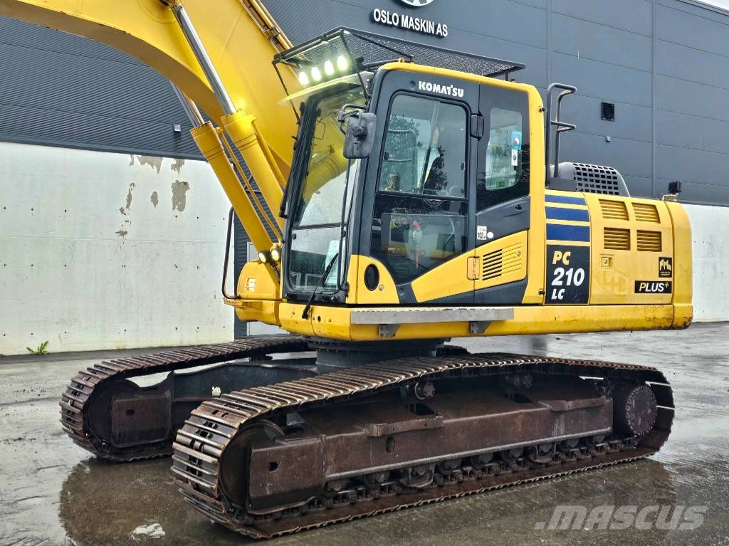 Komatsu PC 210 LC-10 Beltegraver