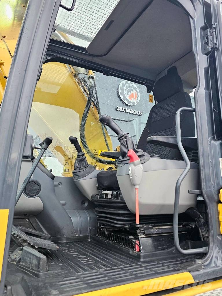 Komatsu PC 210 LC-10 Beltegraver