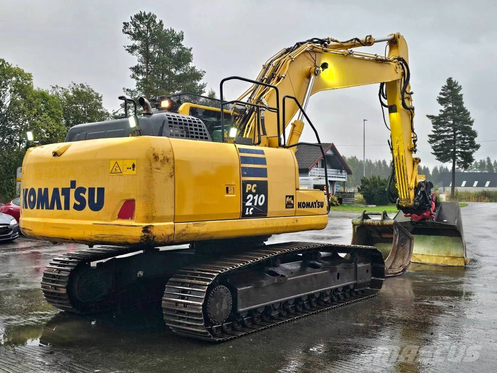 Komatsu PC 210 LC-10 Beltegraver