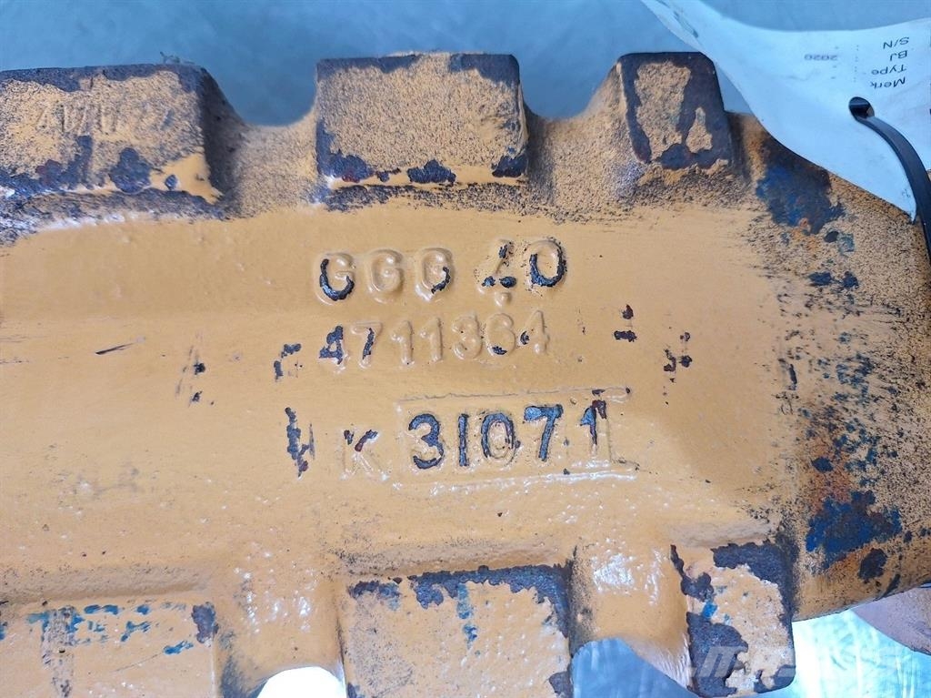 O&K 4711364-Axle housing/Achskörper/Astrechter محور العجلة