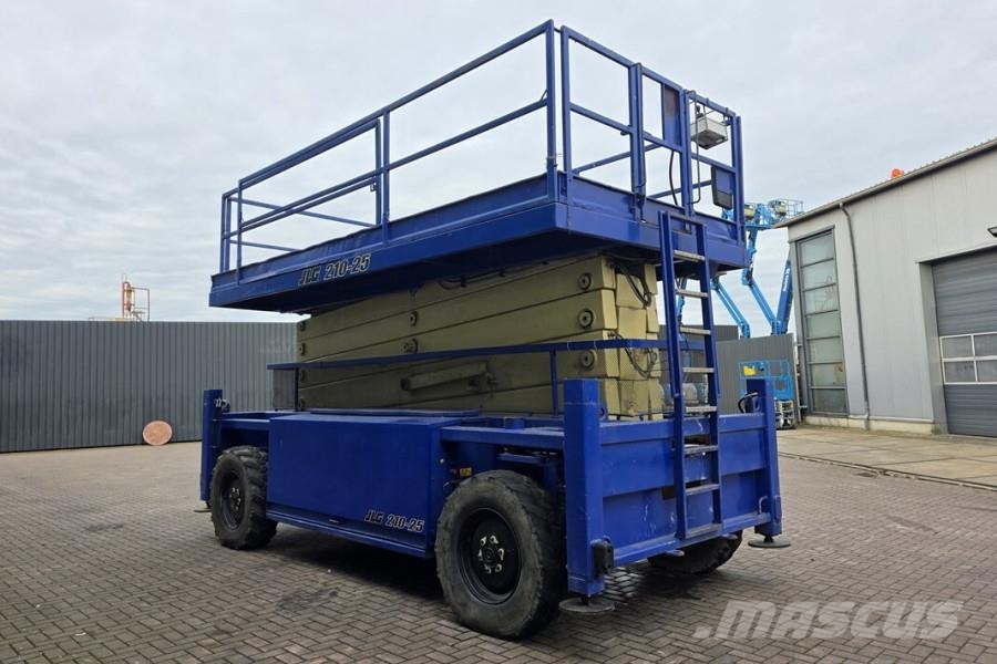 JLG 210-25 Diesel, 4x4 Drive, 23m Working Height, 1000 Piattaforme a pantografo