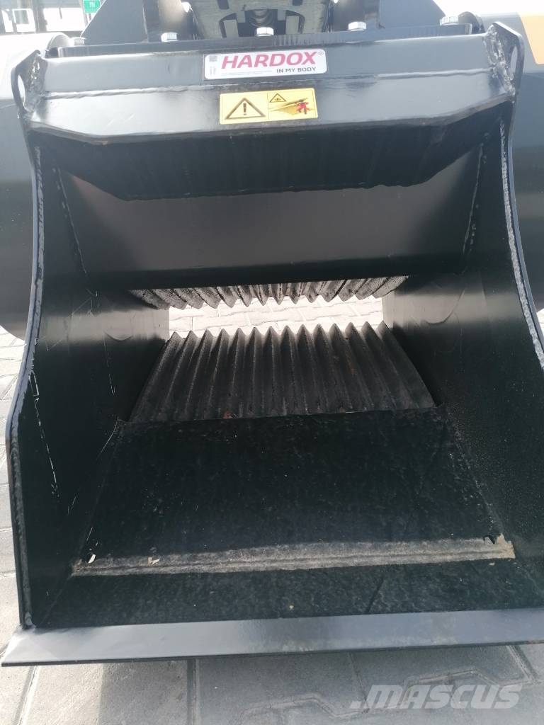 MB Crusher C50 Brecherlöffel
