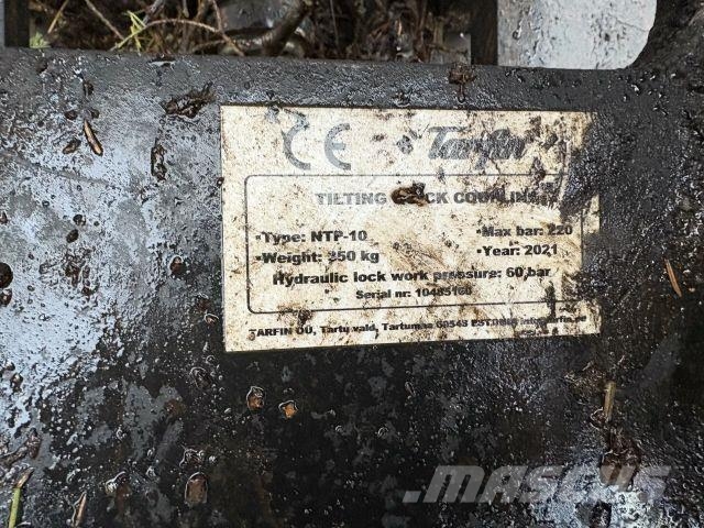 Hitachi ZX135US-5B Bageri gusjeničari