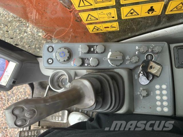 Hitachi ZX135US-5B Roomikekskavaatorid