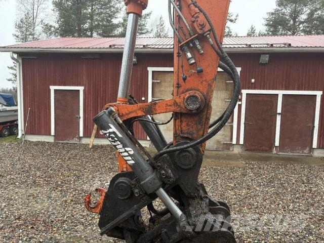 Hitachi ZX135US-5B Roomikekskavaatorid