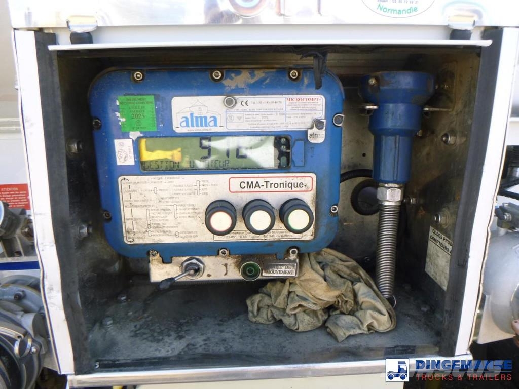 Renault Premium 270 dxi 4x2 fuel tank 13.7 m3 / 4 comp Tankwagen