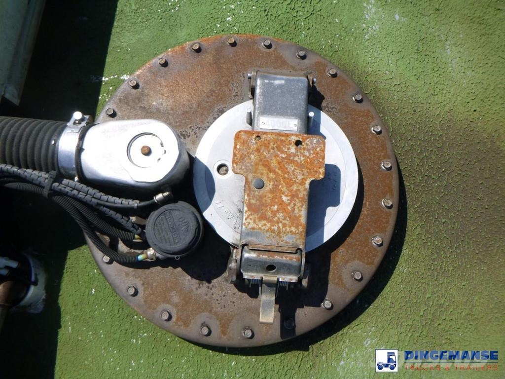 Renault Premium 270 dxi 4x2 fuel tank 13.7 m3 / 4 comp Tankwagen
