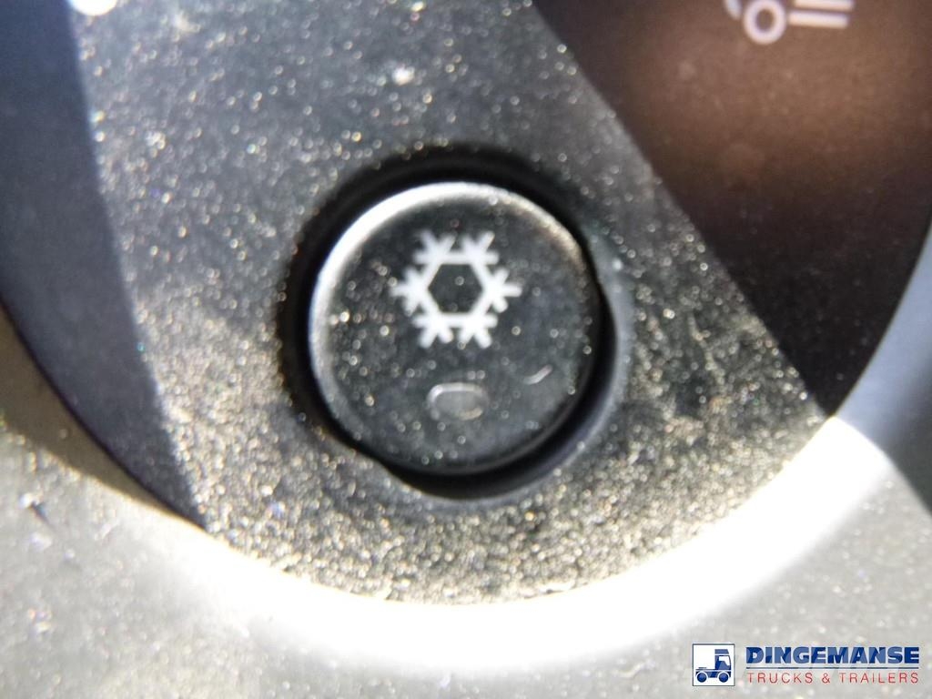 Renault Premium 270 dxi 4x2 fuel tank 13.7 m3 / 4 comp Tankwagen