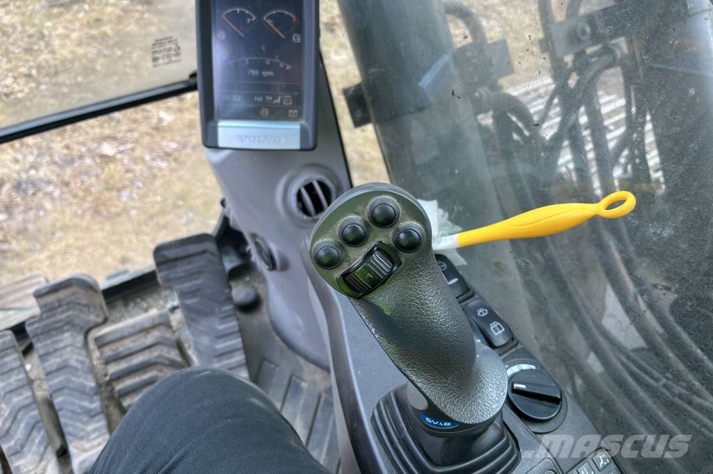 Volvo EC 240 C L Roomikekskavaatorid