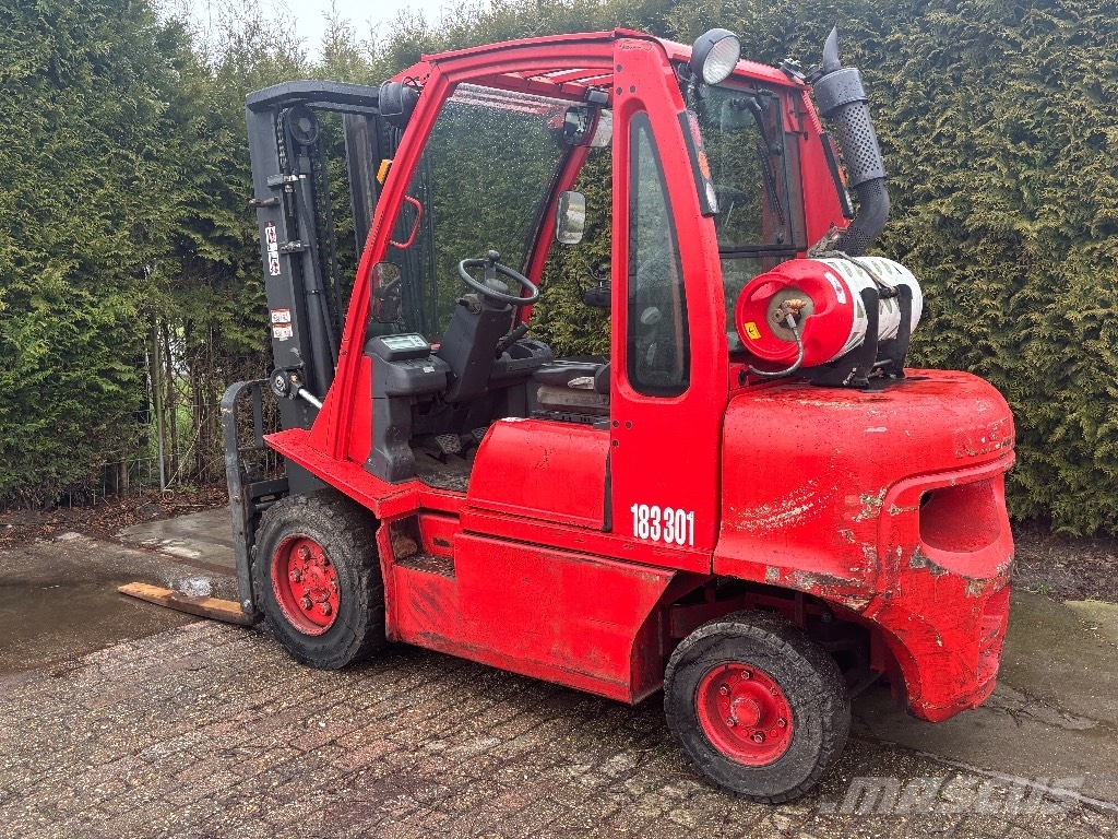 Nissan UG1D2A30LQ 3 tonner lpg triple mast sideshift Gaasitõstukid