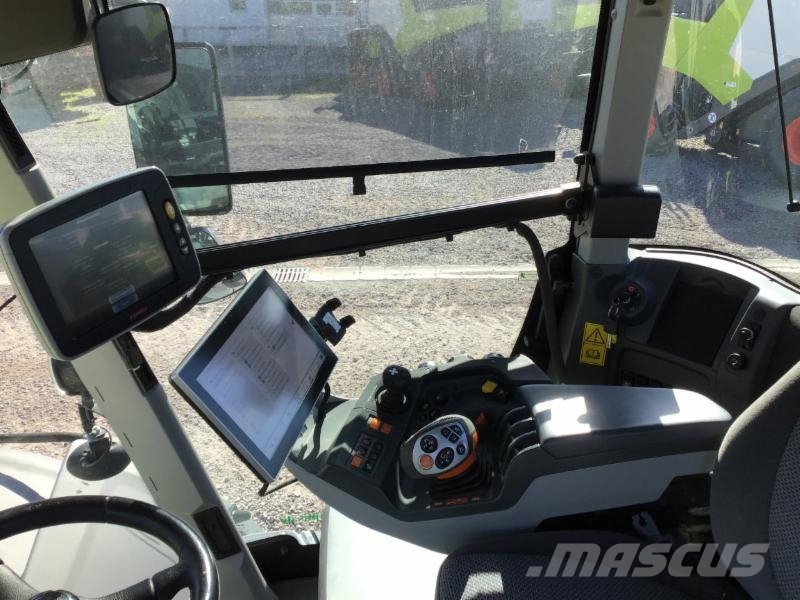 CLAAS XERION 5000 TRAC VC Трактори