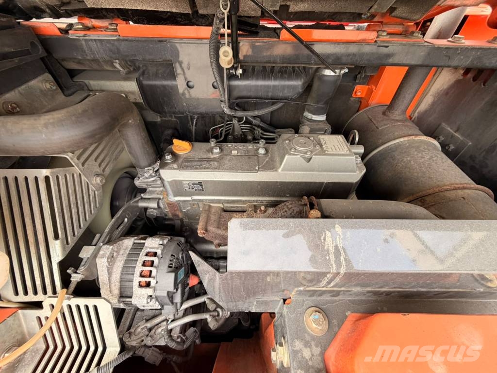Hitachi ZX 85 US-5 A 800mm telat Väikeekskavaatorid 7t-12t