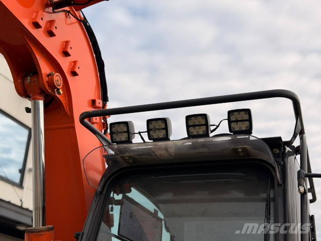 Hitachi ZX 85 US-5 A 800mm telat Väikeekskavaatorid 7t-12t