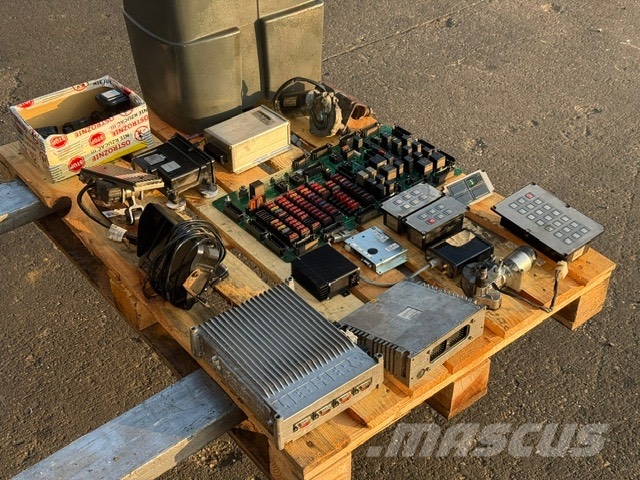 Liebherr L 566 USED ELCTRIC PARTS CAB Componentes electrónicos