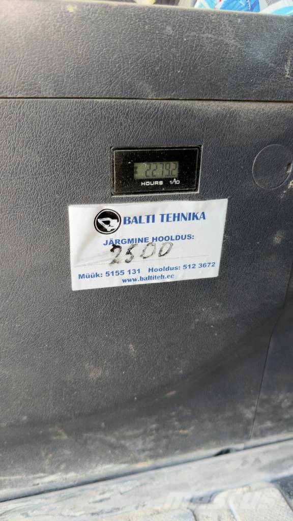 Hyundai HX 210 AL Excavadoras sobre orugas