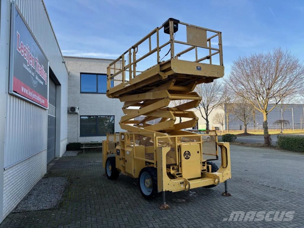 Genie GS-4390 Scissorlift, 2009 Year Saxlifte