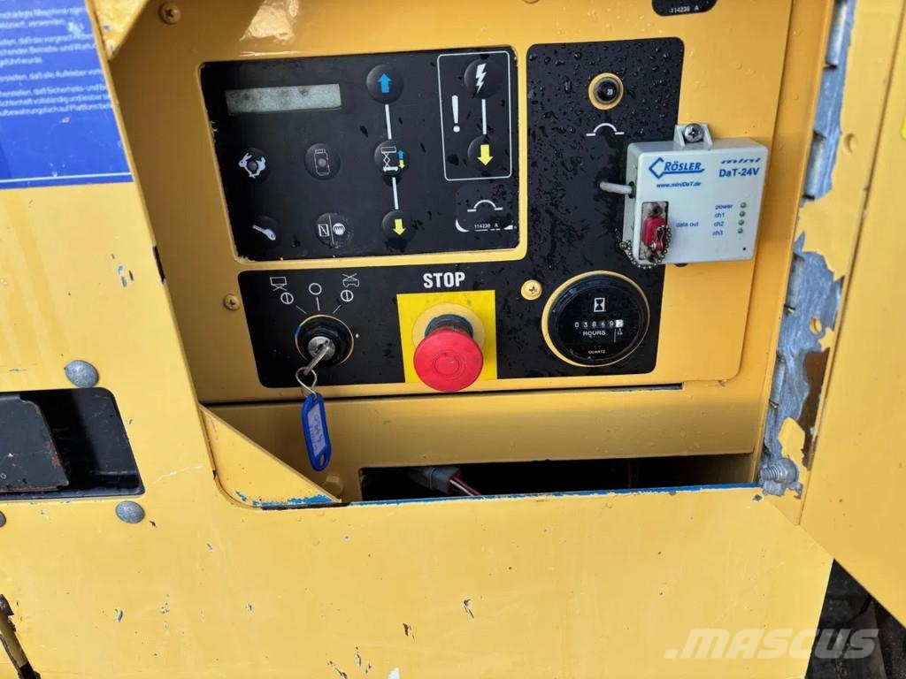 Genie GS-4390 Scissorlift, 2009 Year Saxlifte