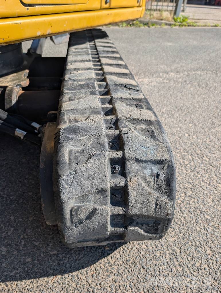 CAT 301.8 حفارات صغيرة أقل من 7 طن (حفارات صغيرة)