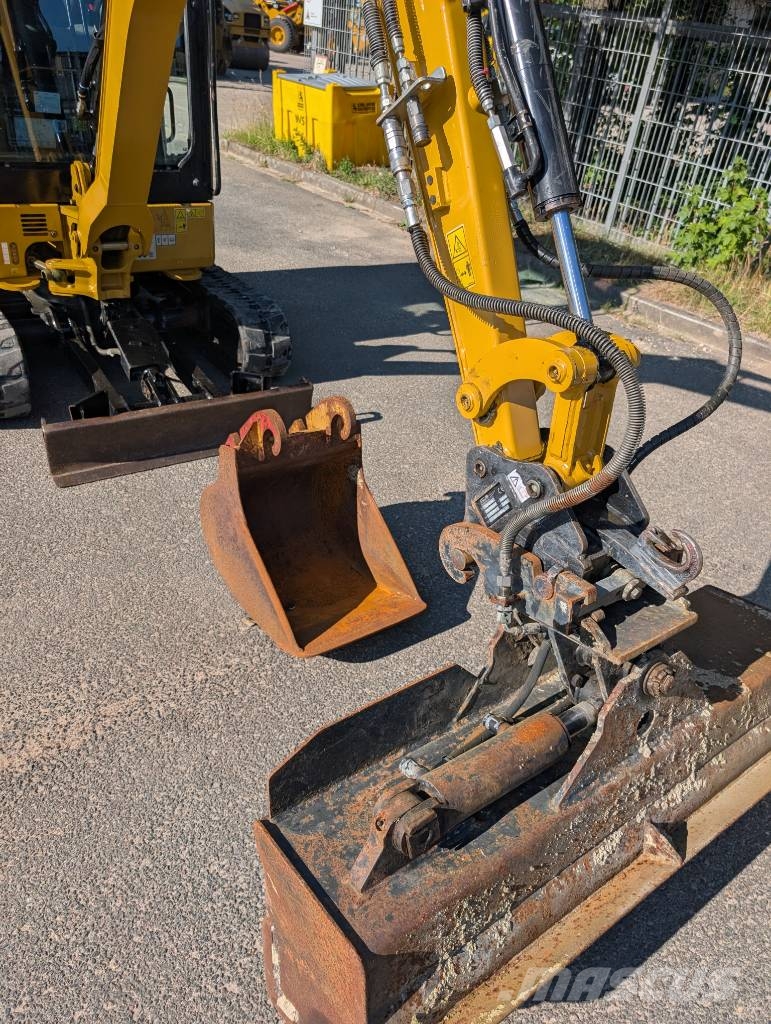 CAT 301.8 حفارات صغيرة أقل من 7 طن (حفارات صغيرة)