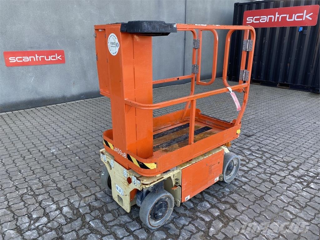 JLG 1230ES Podnośniki masztowe